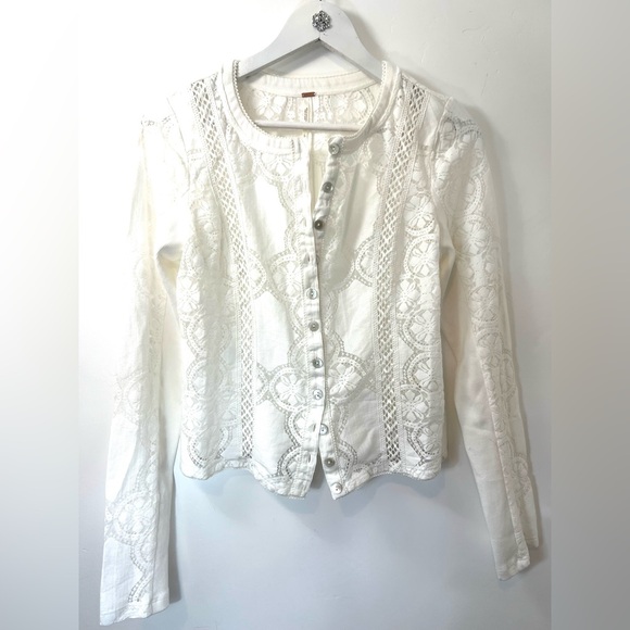 Free People Jea knit White Lace Button-Up Blouse, Sz L - Picture 5 of 10